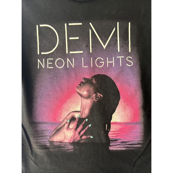 Neon Lights World Tour 2014 Demi Lovato Shirt Pop Rock Woman's Tshirt Size Small - Picture 4 of 12